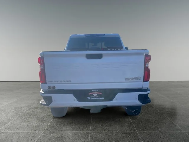 Used 2023 Summit White Chevrolet High Country image 4