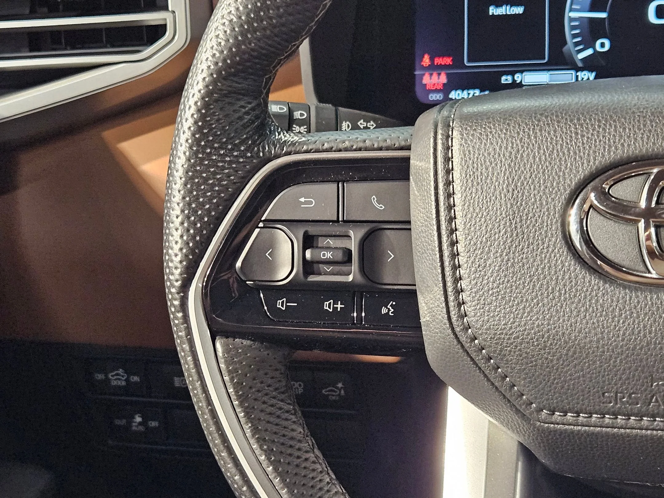 Used 2025 Smoked Mesquite Toyota 1794 Edition image 28