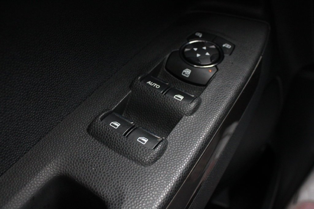 Used 2019 Silver Metallic Ford SE image 8