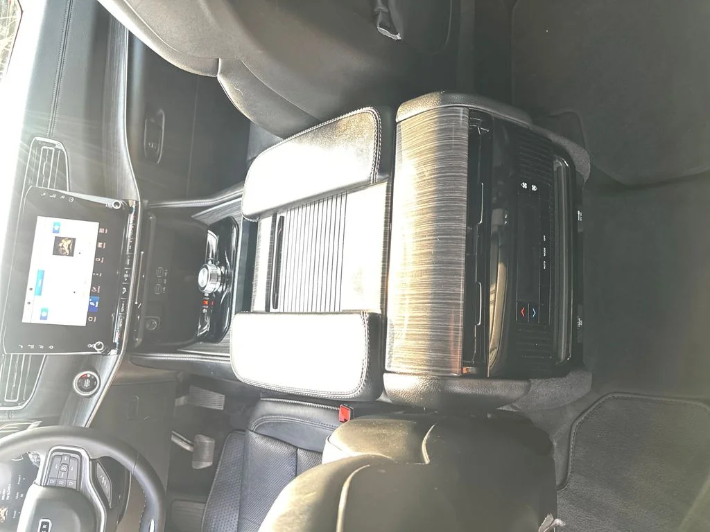 Used 2023 White Jeep Series II image 22