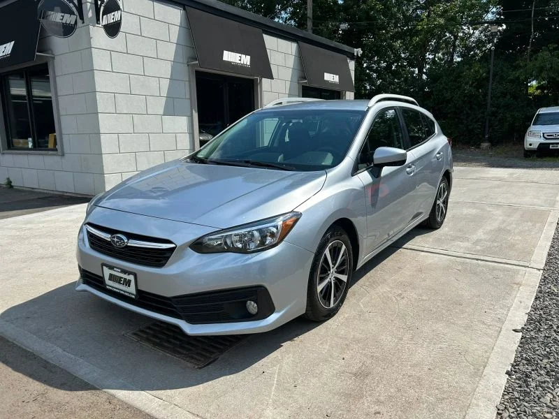 Used 2023 Silver Metallic Subaru Premium Wagon 4D image 56