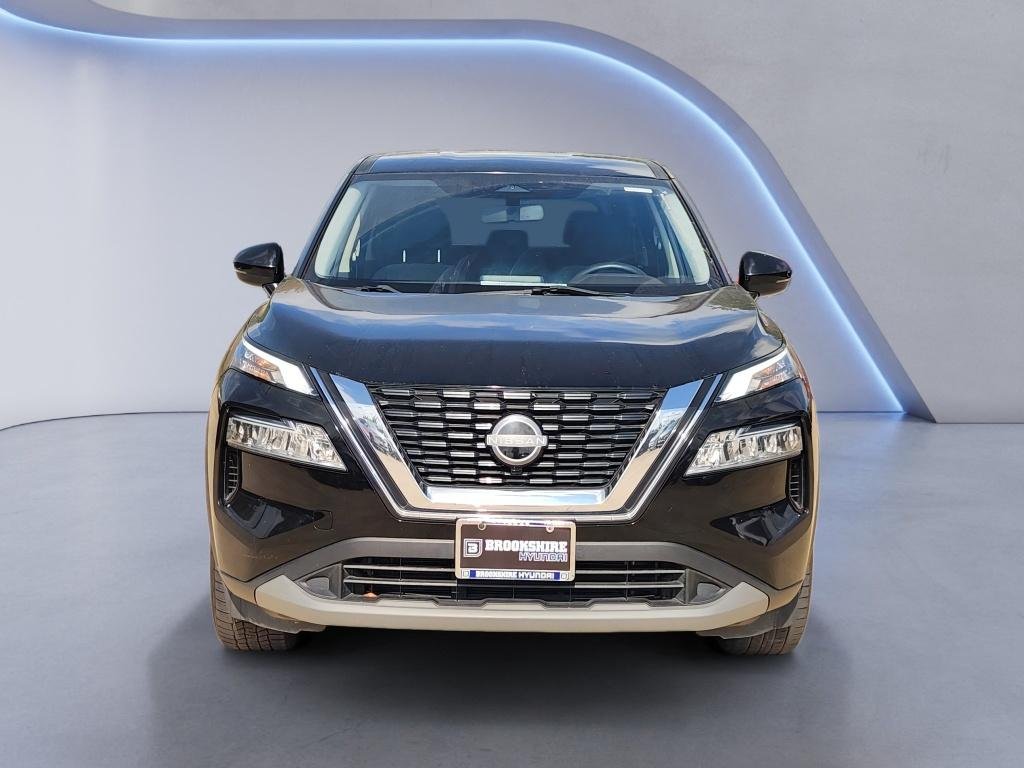 Used 2023 Super Black Nissan SV image 2