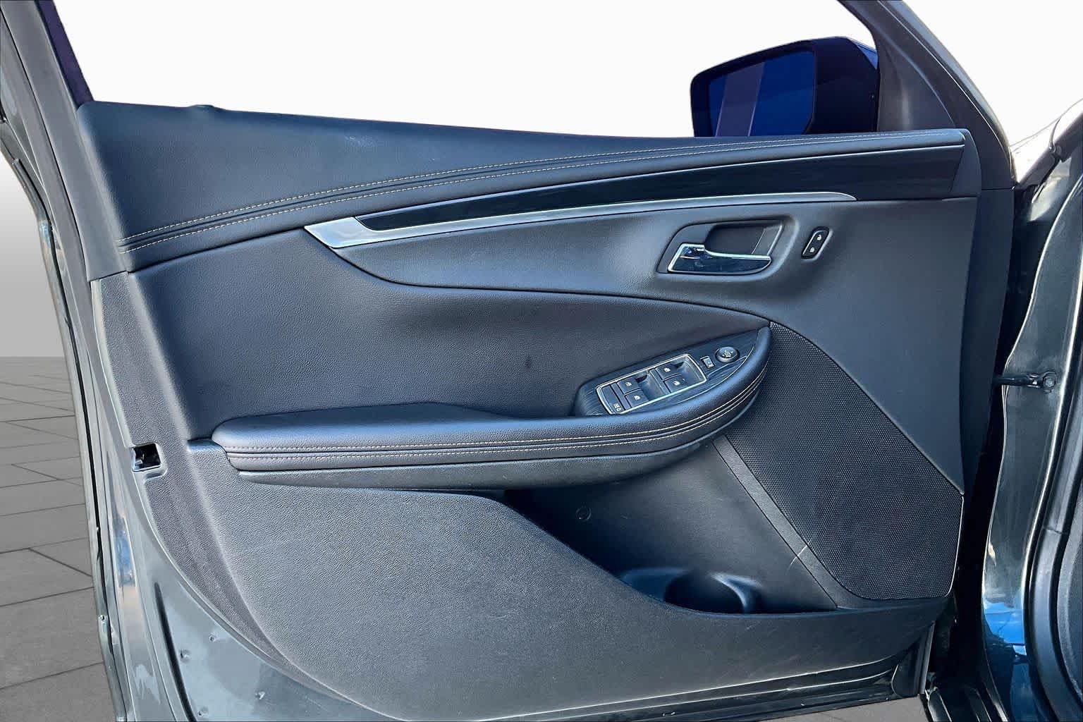 Used 2019 Nightfall Gray Metallic Chevrolet LT image 20