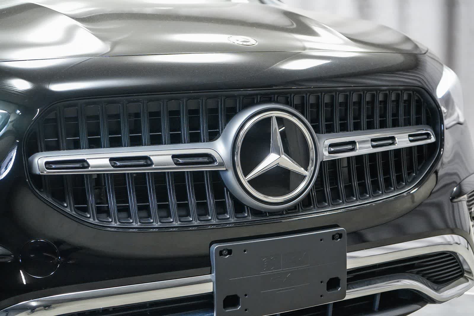 New 2026 Night Black Mercedes-Benz GLA 250 image 5