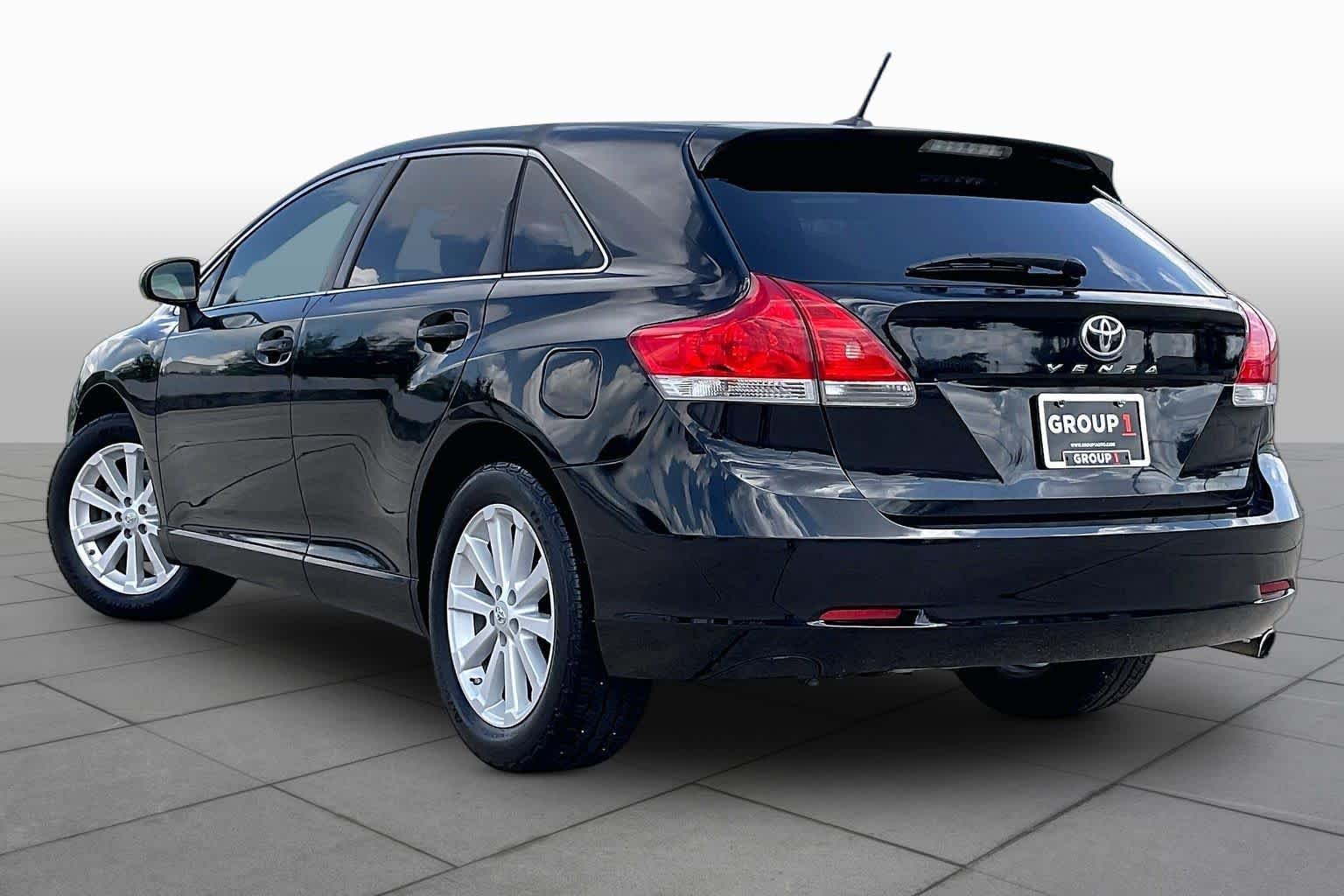Used 2011 Black Toyota  image 11