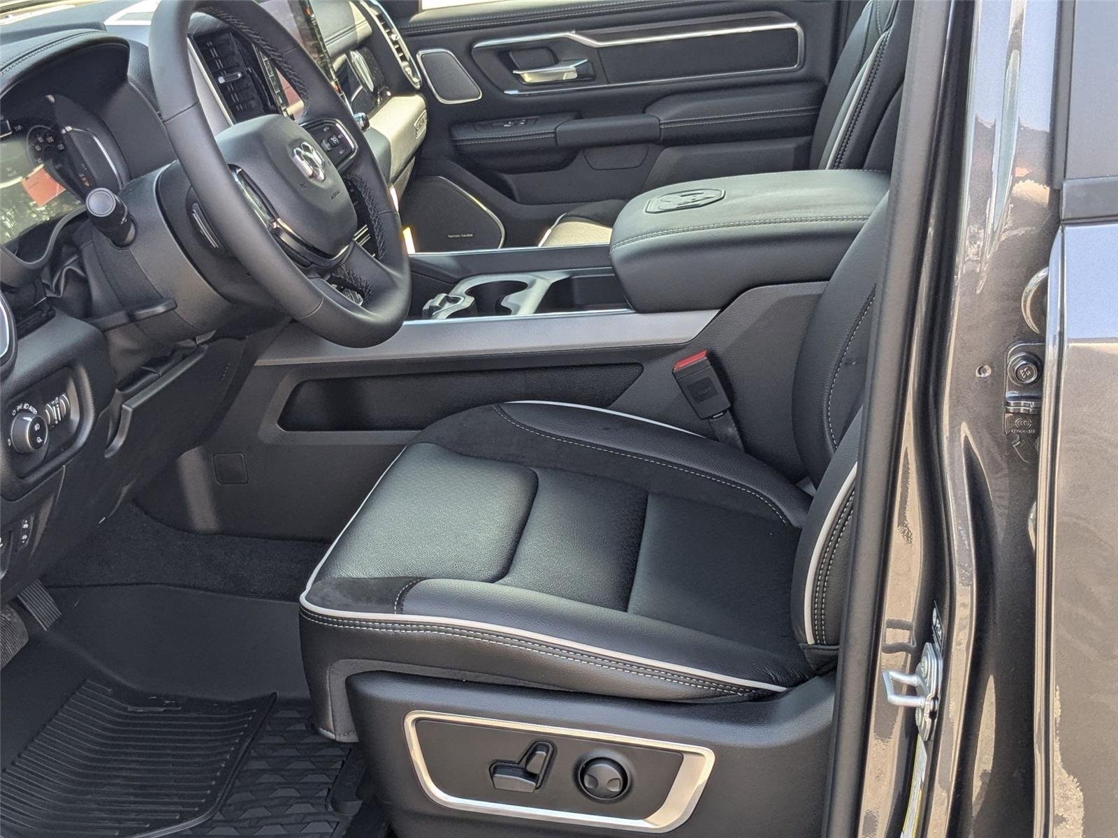 2026 RAM 1500 Laramie - Photo 12