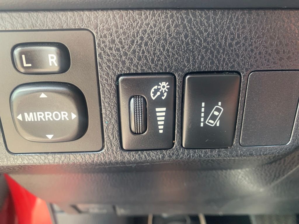 Used 2018 Red Toyota Limited image 20