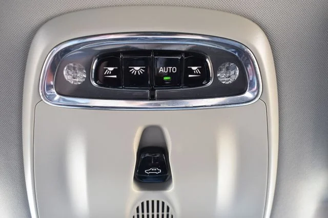Used 2018 Gray Volvo T6 Inscription image 35