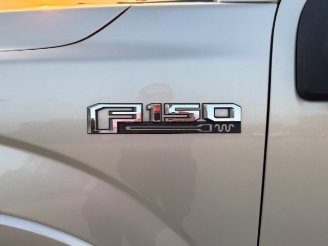 Used 2018 Gold Ford King Ranch image 11
