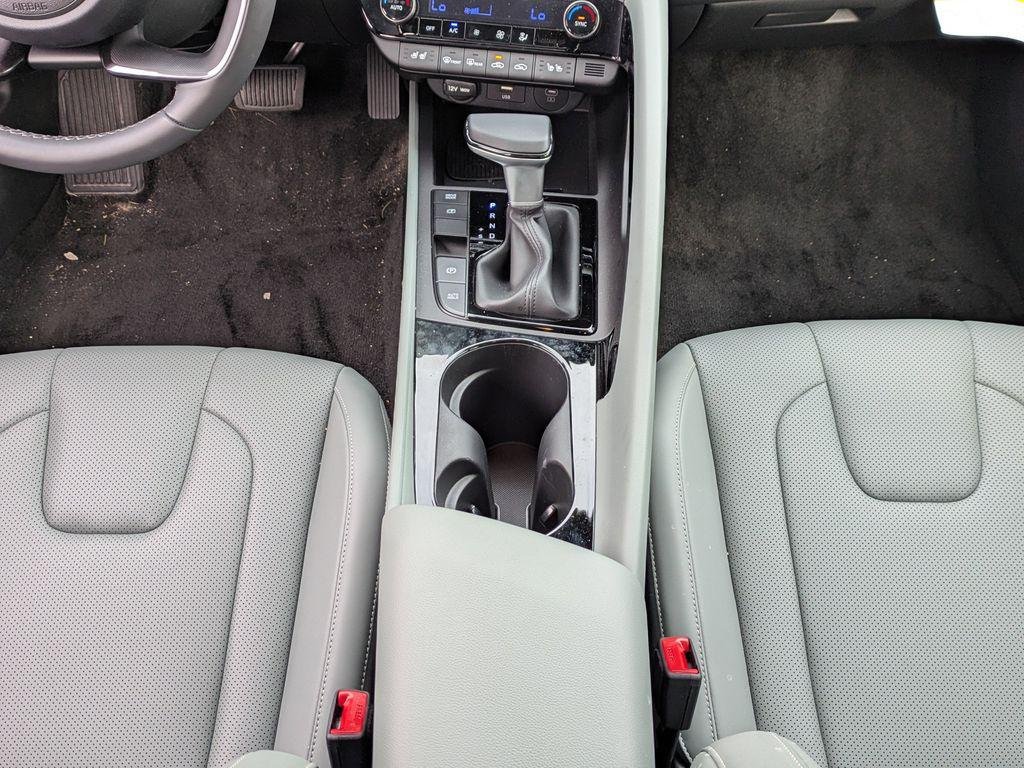 New 2025 White Hyundai Limited image 18