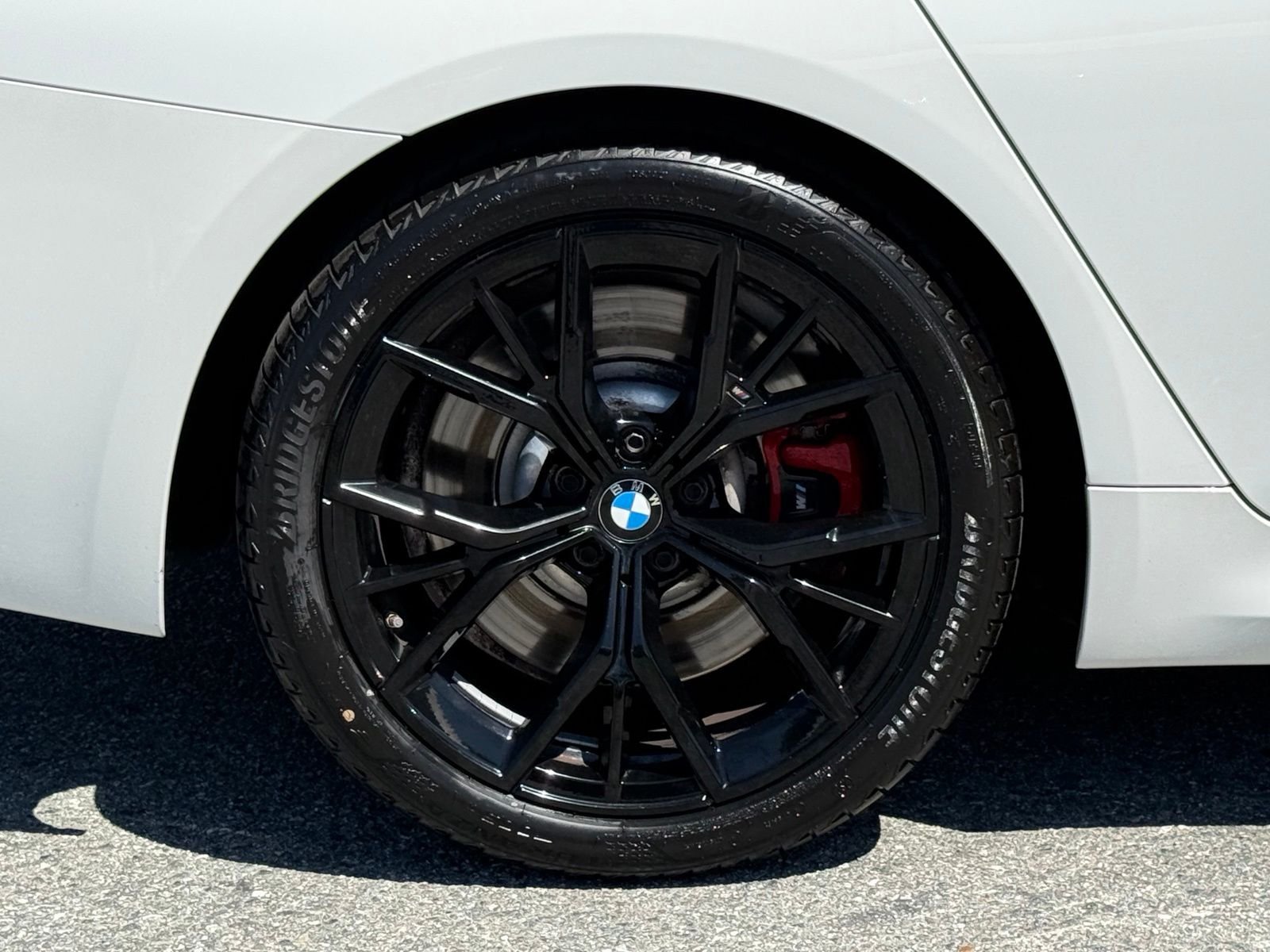 Used 2023 Alpine White BMW 540i image 16