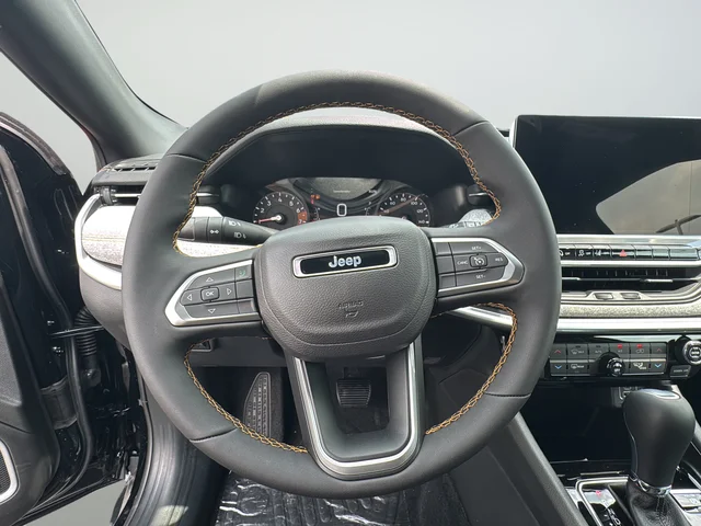 2026 Jeep Compass 85th Anniversary - Photo 32