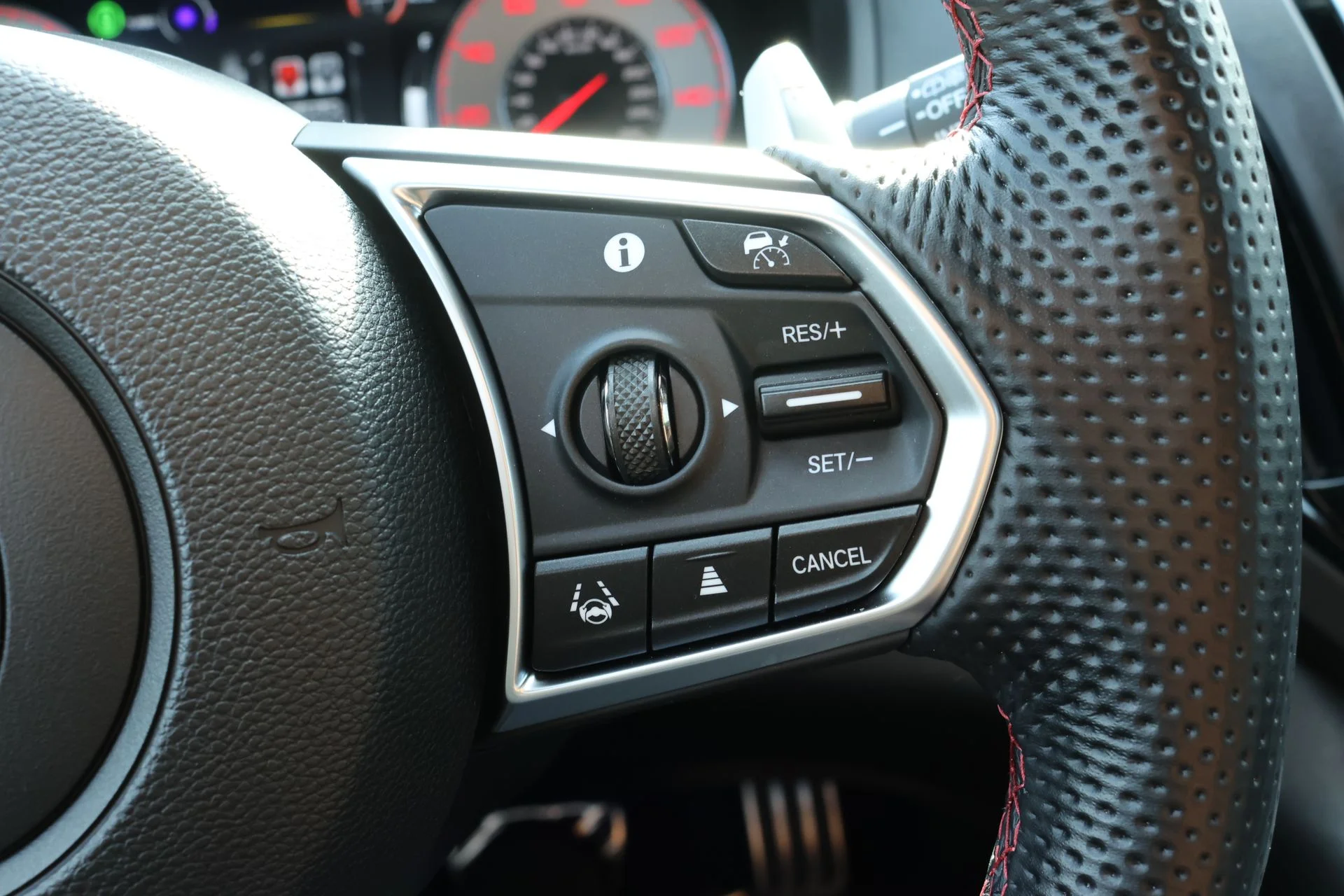2026 Acura RDX A-Spec Package - Photo 11