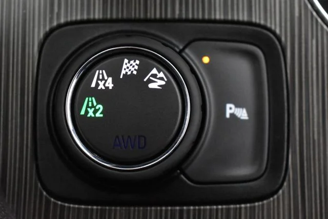 Used 2019 White GMC SLT-1 image 29