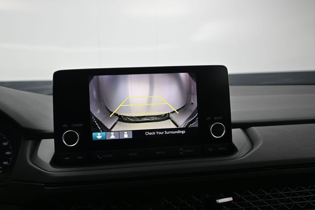 Used 2023  Honda EX image 18