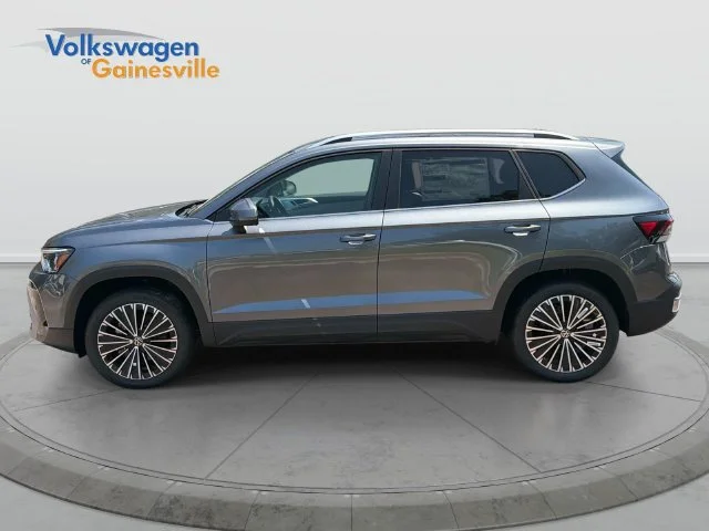 New 2026 Platinum Gray Metallic Volkswagen SE image 7