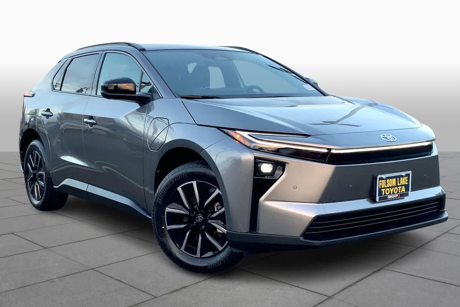 New 2026 Heavy Metal Toyota XLE image 2