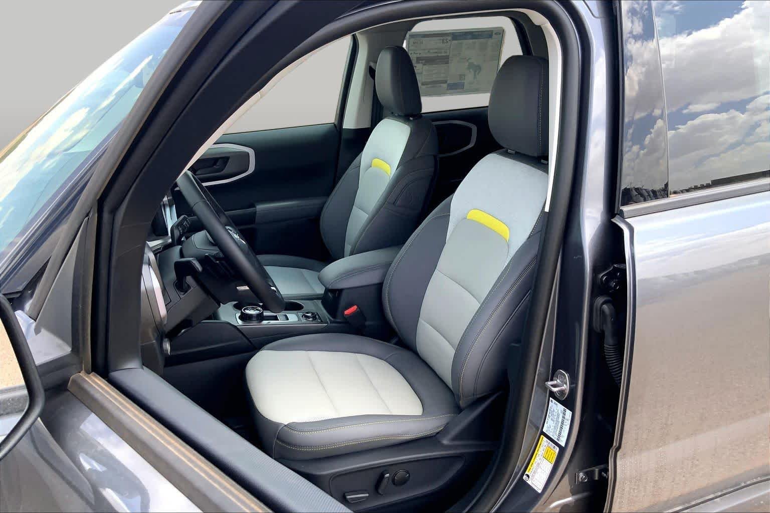 New 2026 Carbonized Gray Metallic Ford Badlands® image 9