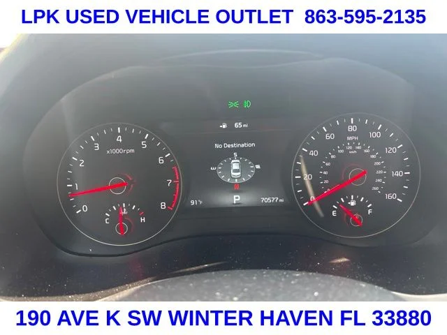 Used 2017 White Kia Technology image 18