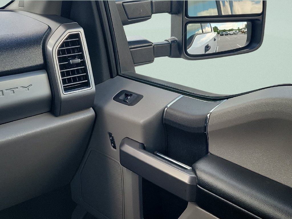 Used 2019 White Ford XLT image 13