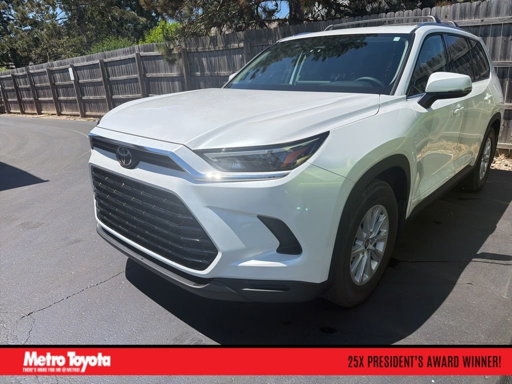 2026 Toyota Grand Highlander's photo