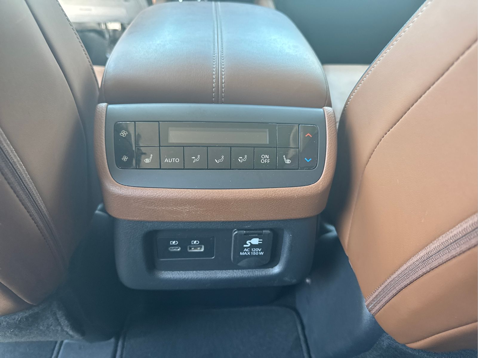 Used 2023 Pearl White Nissan Platinum image 32