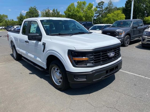 New 2026 White Ford XL image 1