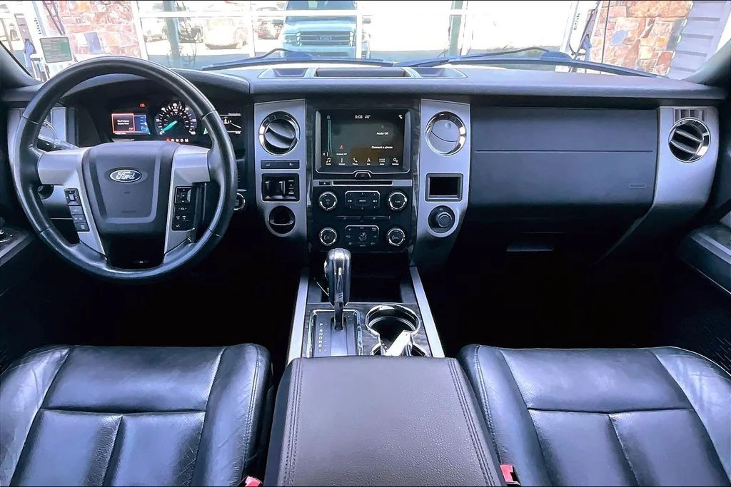 Used 2017 White Ford Limited image 16