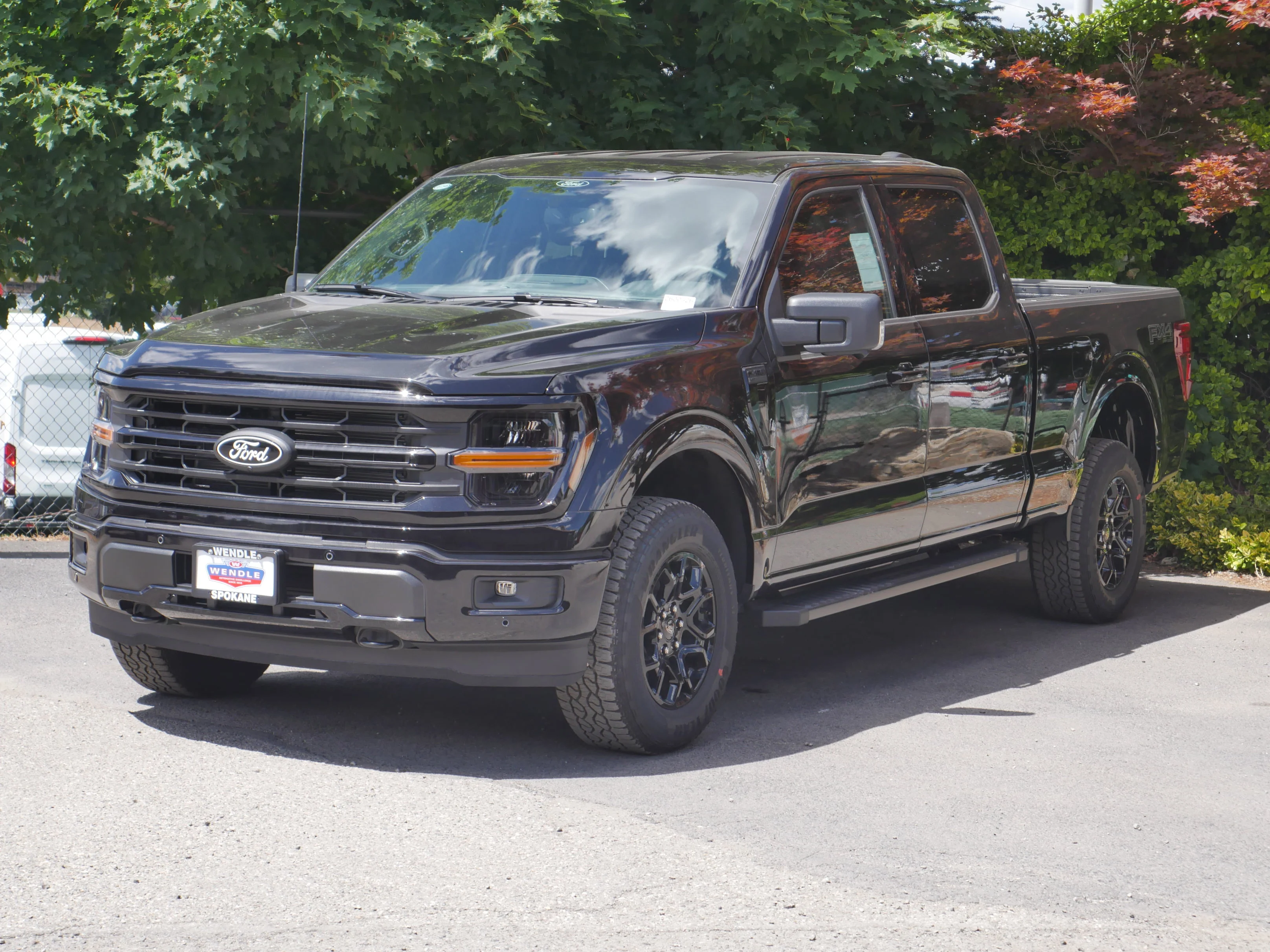 New 2026 Agate Black Metallic Ford XLT image 2