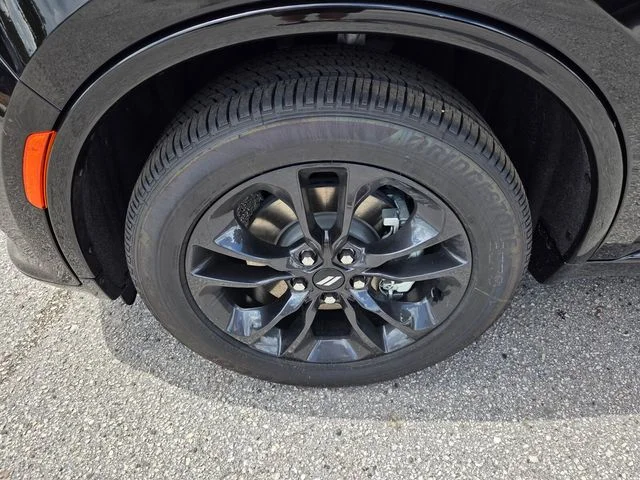 New 2026 Diamond Black Clear-Coat Exterior Paint Dodge GT image 20