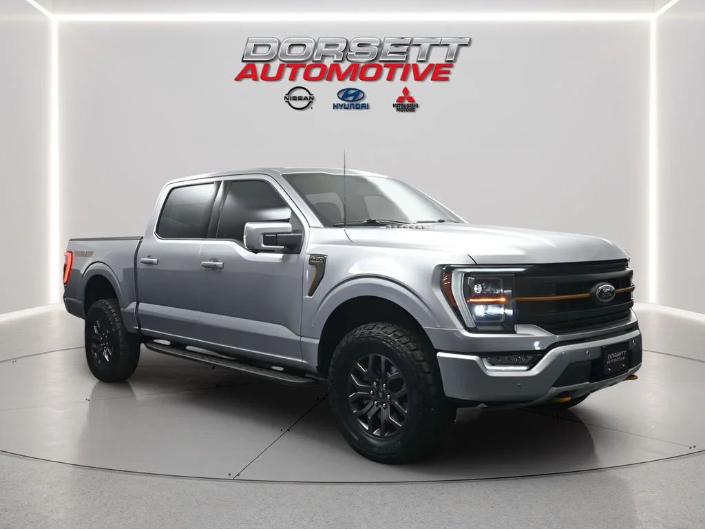 Used 2023 Iconic Silver Metallic Ford Tremor image 4