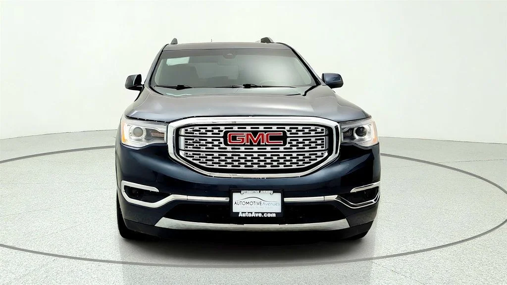 Used 2019 Dark Sky Metallic GMC AWD 4dr Denali w/ Technology Pkg & Dual Sunroof image 2