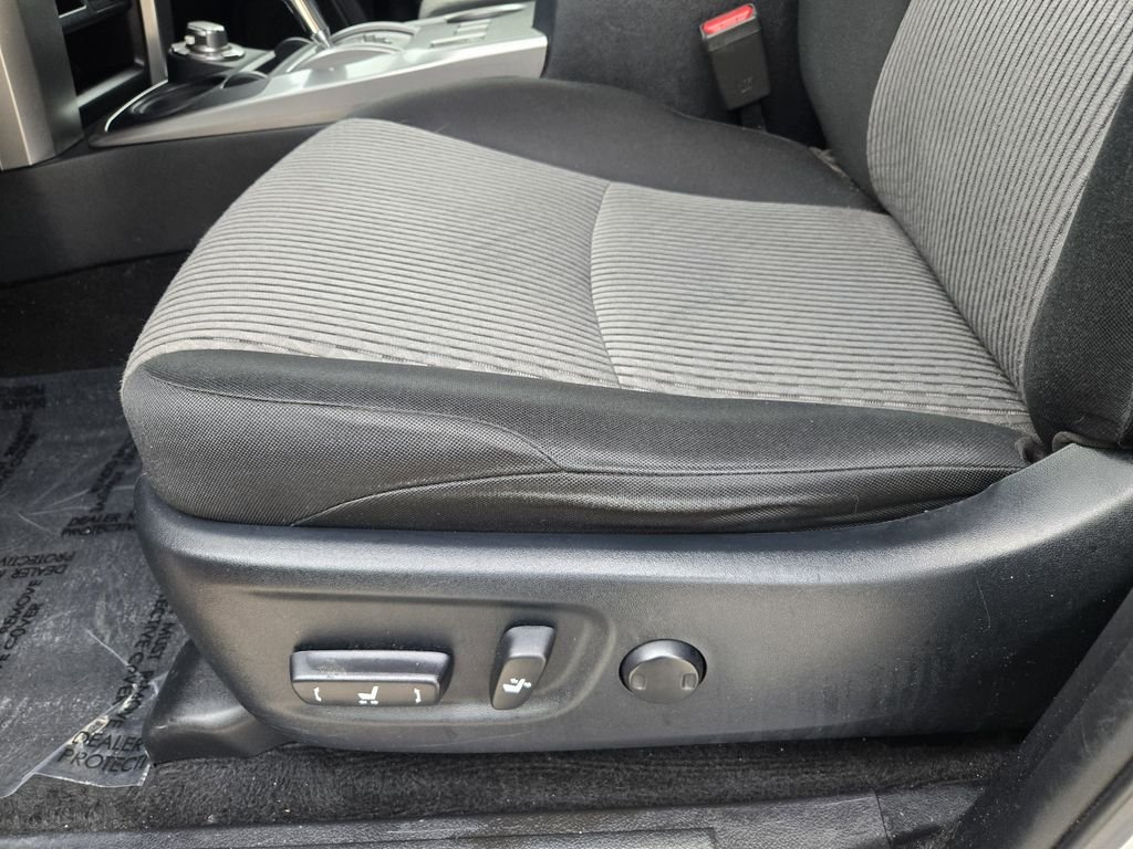 Used 2021 White Toyota SR5 image 16