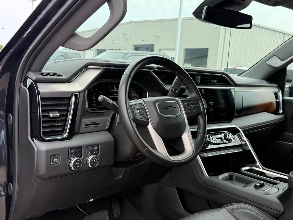Used 2025 Silver GMC Denali image 4