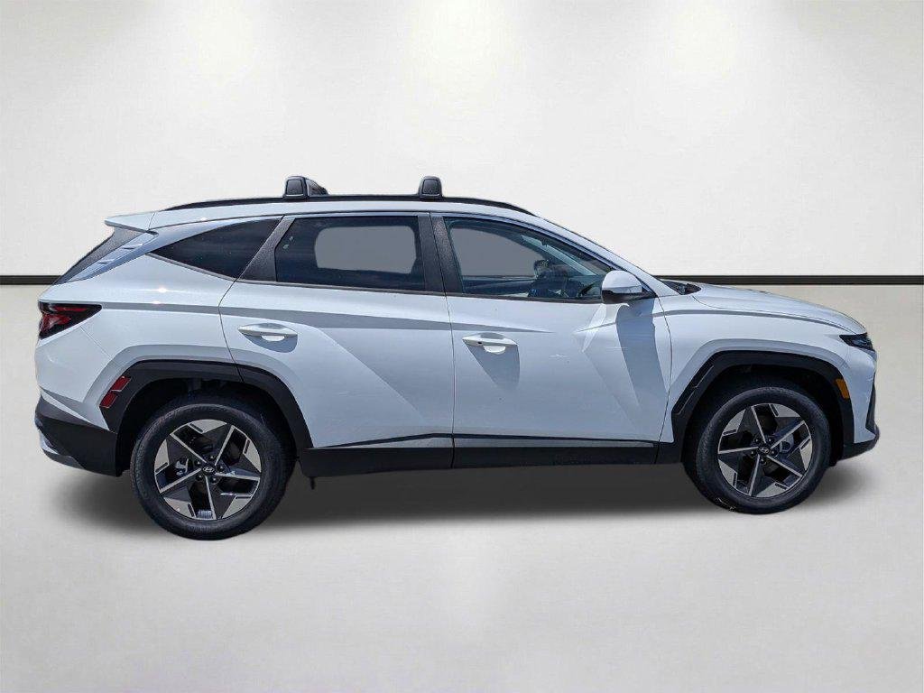 New 2026 White Hyundai Blue image 3