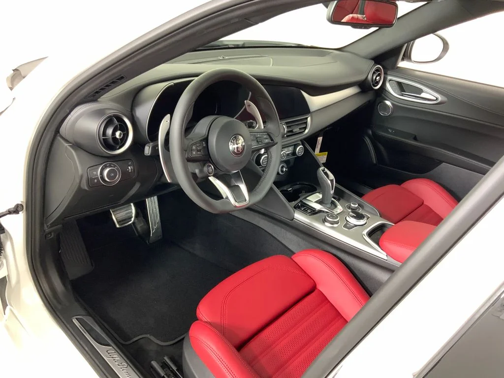 2026 Alfa Romeo Giulia Base - Photo 20