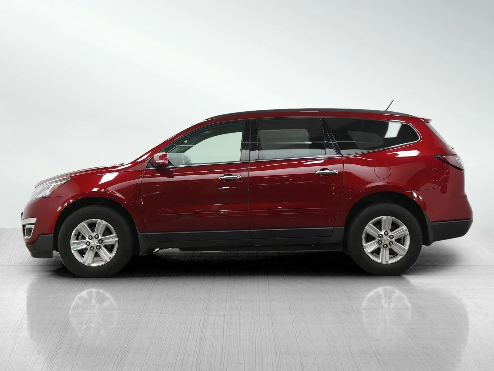 Used 2013 Chevrolet Traverse 1LT with VIN 1GNKVGKD0DJ110458 for sale in White Bear Lake, Minnesota
