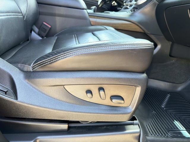 Used 2018 WHITE FROST TRICOAT GMC Denali image 16