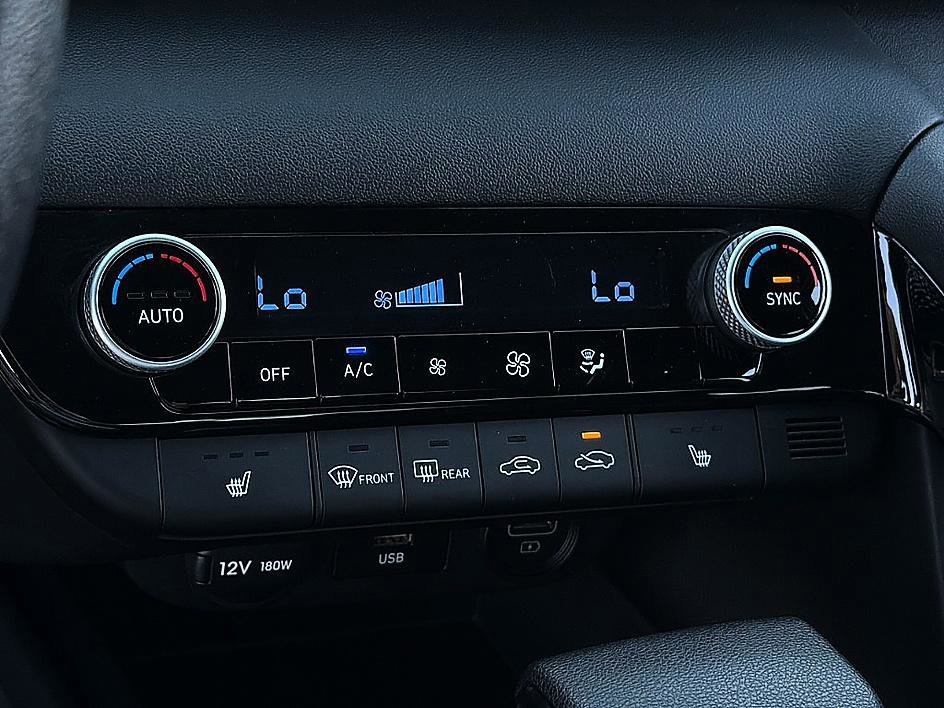 Used 2022 Fluid Metal Hyundai Blue image 14