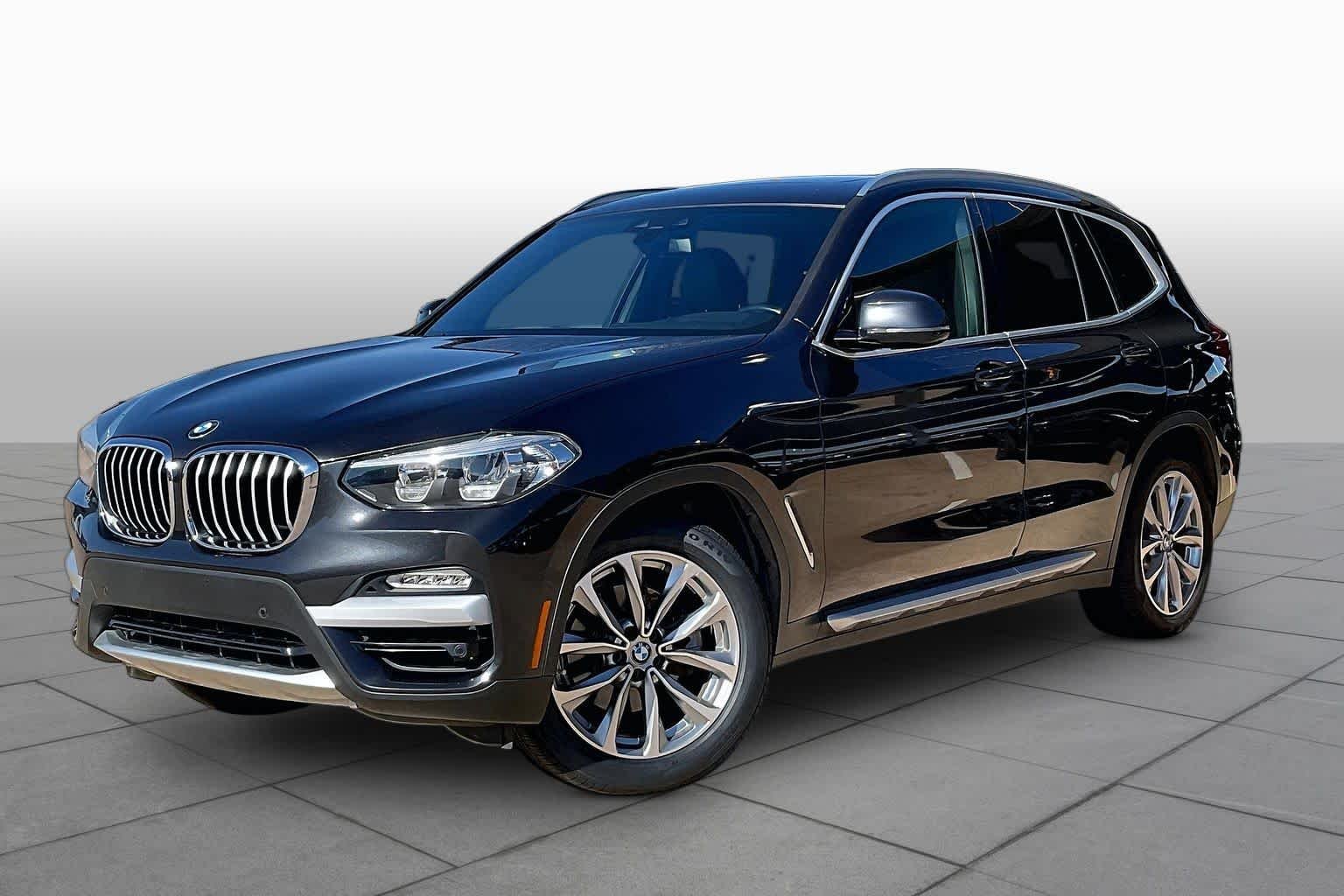 Used 2019 Dark Graphite Metallic BMW sDrive30i image 2