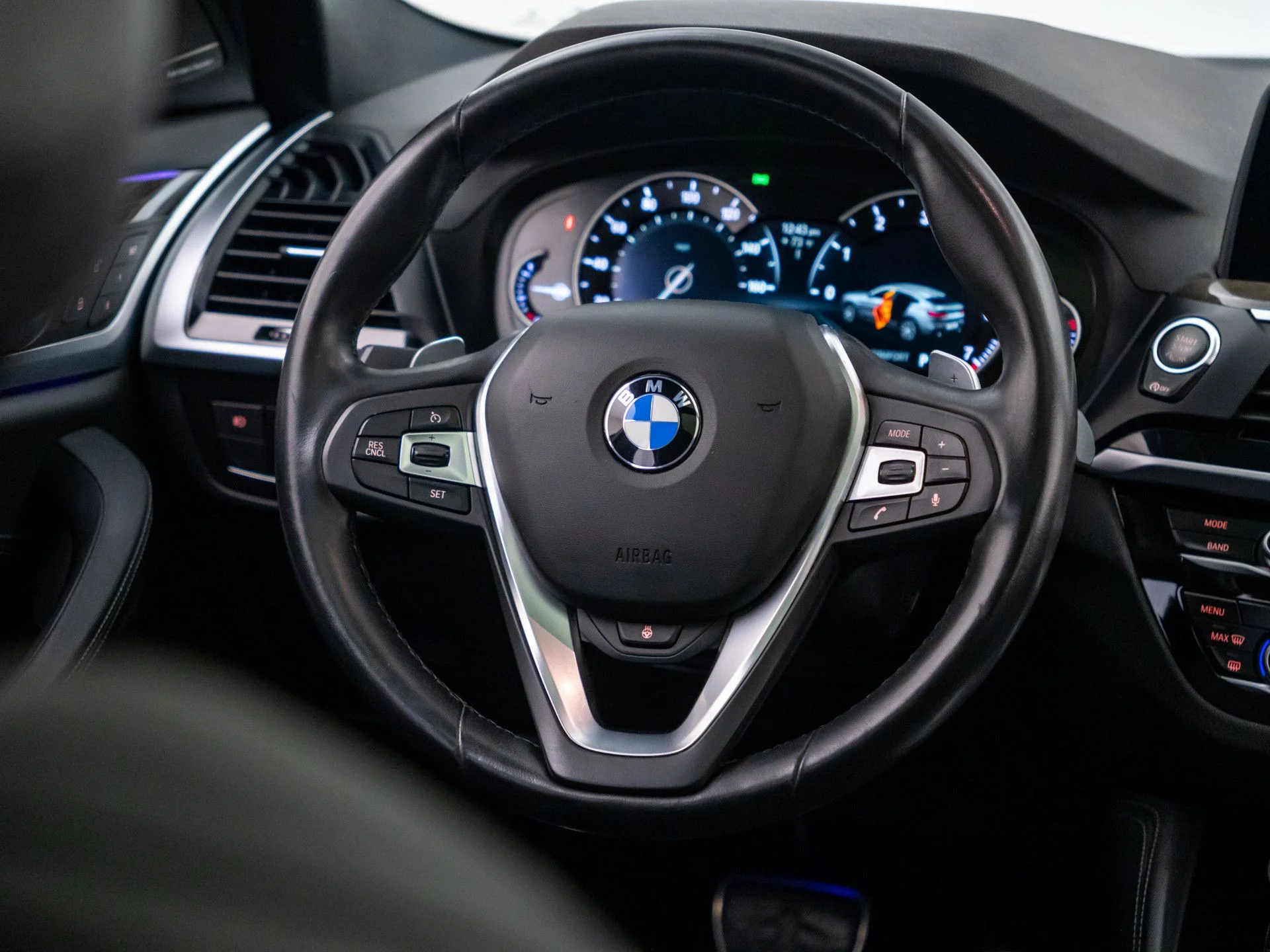 Used 2019 Black BMW xDrive30i image 11
