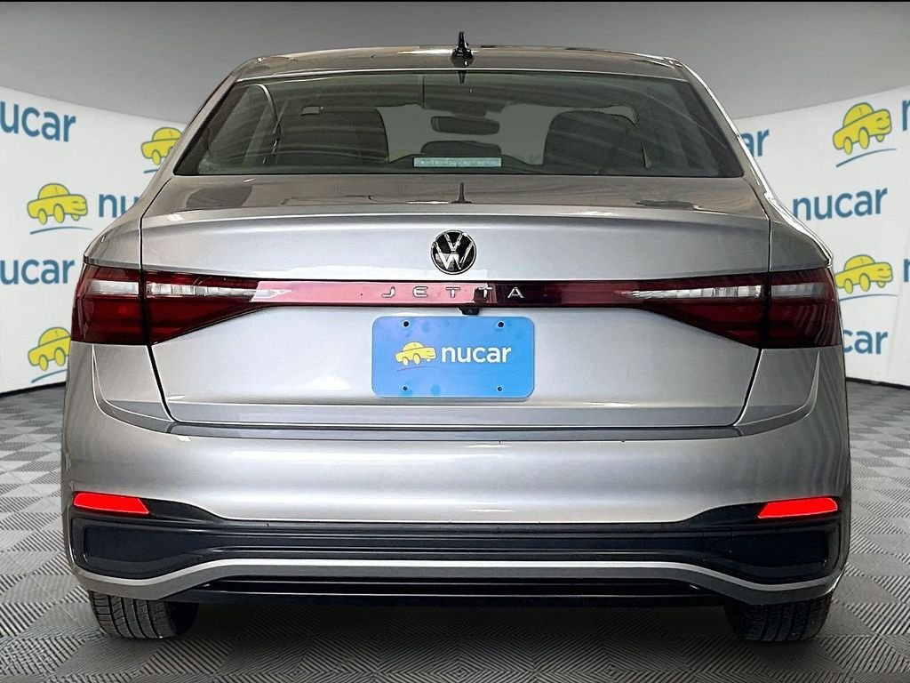 Certified Used 2025 Silver Volkswagen 1.5T S image 5