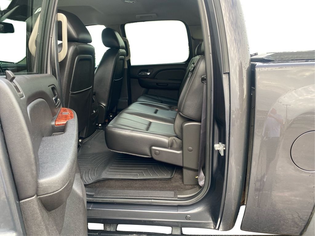 Used 2011 Beige Chevrolet LTZ image 8