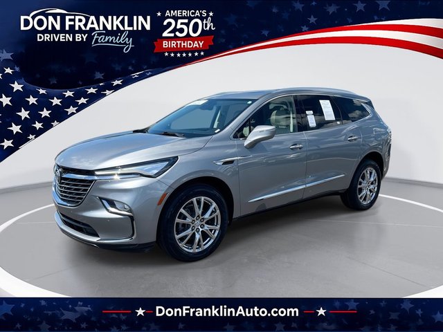 2023 Buick Enclave Essence