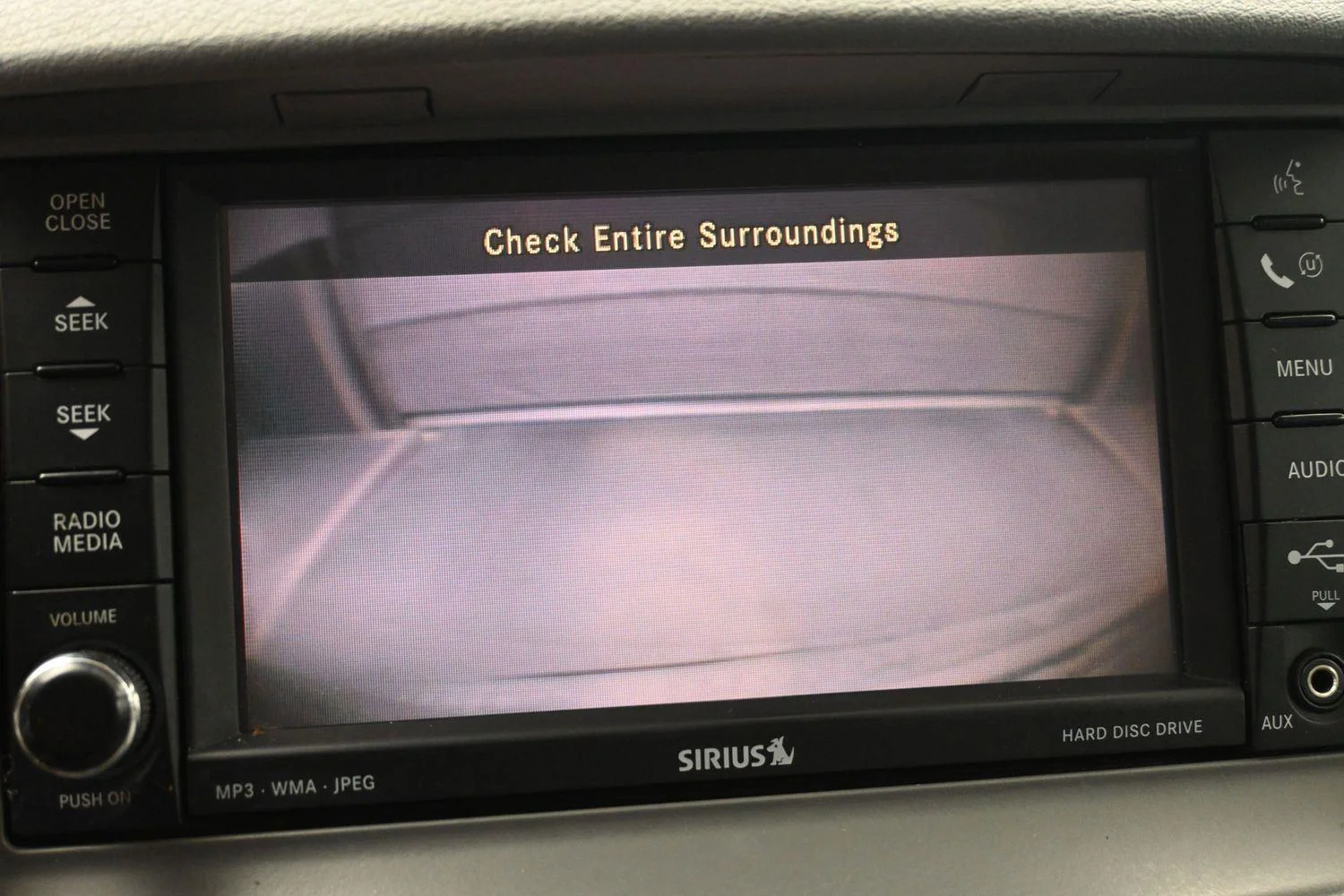 Used 2009 Bright Silver Metallic Chrysler Touring image 26