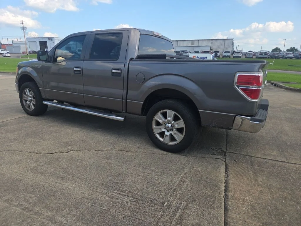 Used 2012 Sterling Gray Metallic Ford XLT image 10