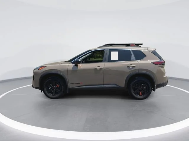 Used 2026  Nissan Rock Creek image 6