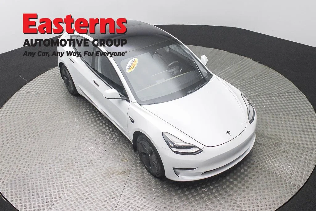 Used 2018 White Tesla Long Range image 3