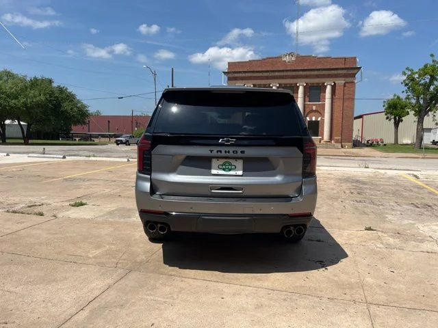 Used 2025 Gray Chevrolet Z71 image 4