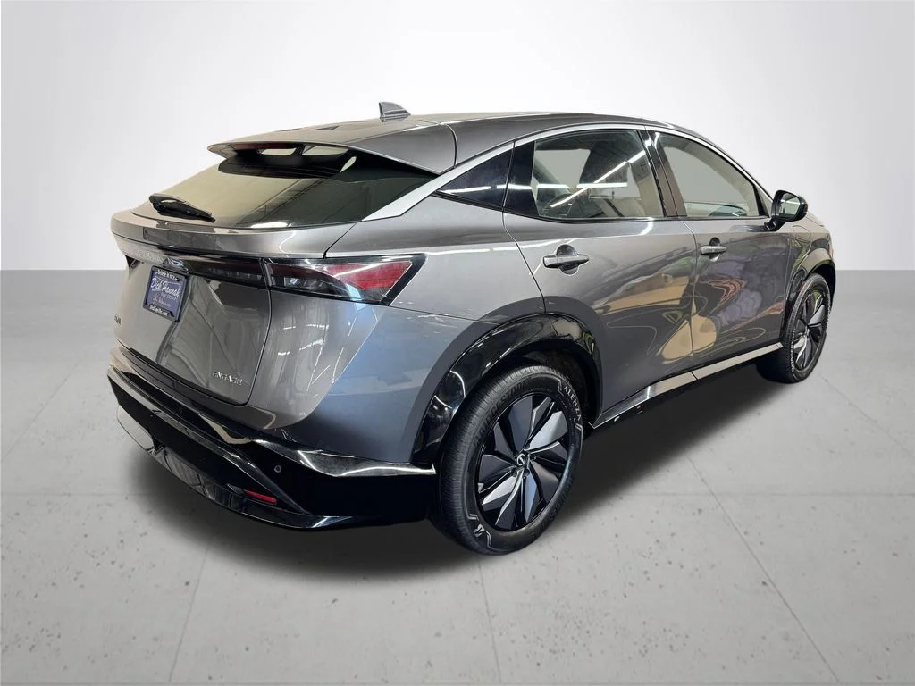 Used 2023 Gray Nissan ENGAGE image 8